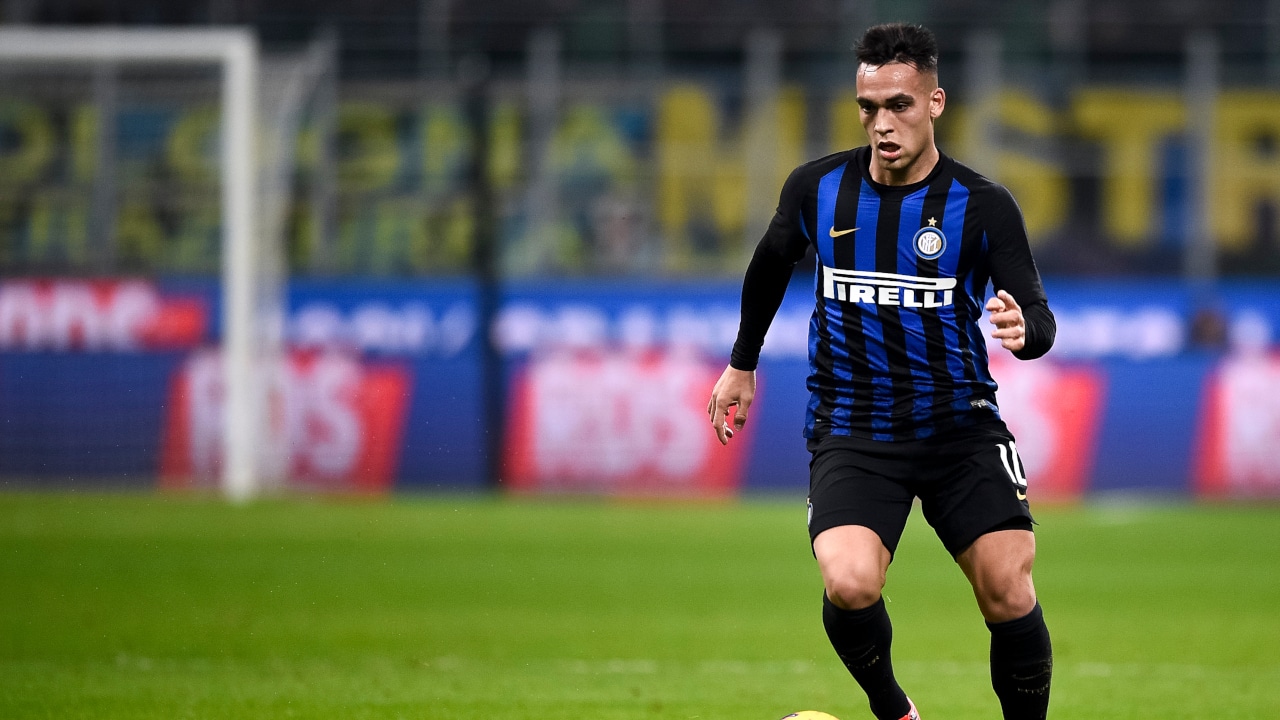 Lautaro Mart&iacute;nez: &ldquo;Icardi &eacute; um jogador importante e apoiaremos para ele voltar a jogar&rdquo;