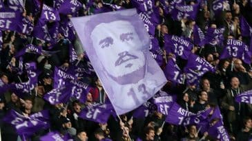Um ano após a morte de Astori, a Fiorentina fez uma tocante homenagem ao eterno capitão