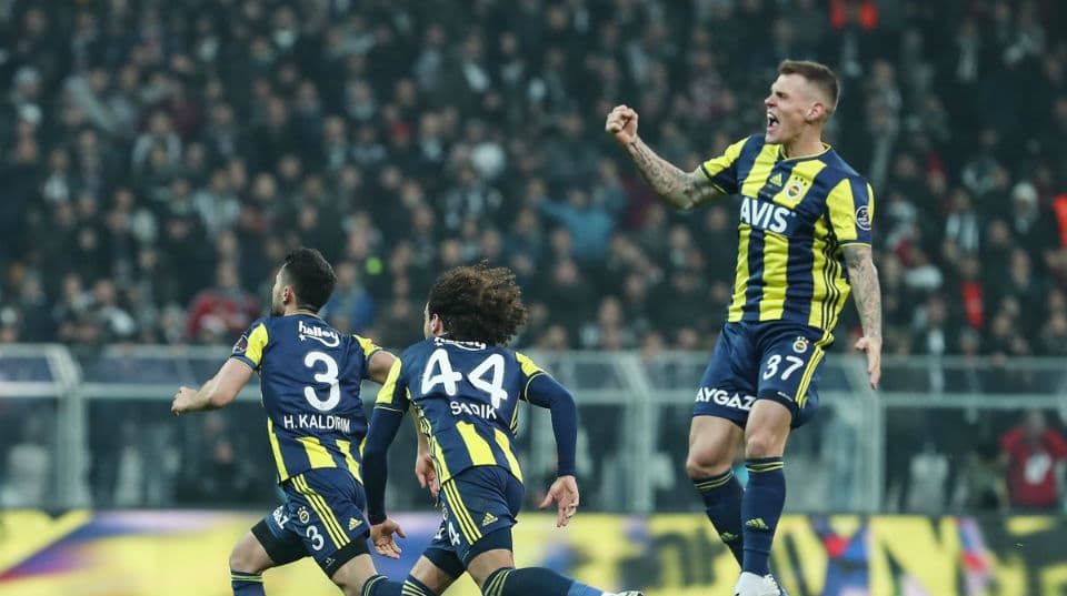 O Fener transformou uma derrota dolorosa em rea&ccedil;&atilde;o &eacute;pica no cl&aacute;ssico contra o Besiktas