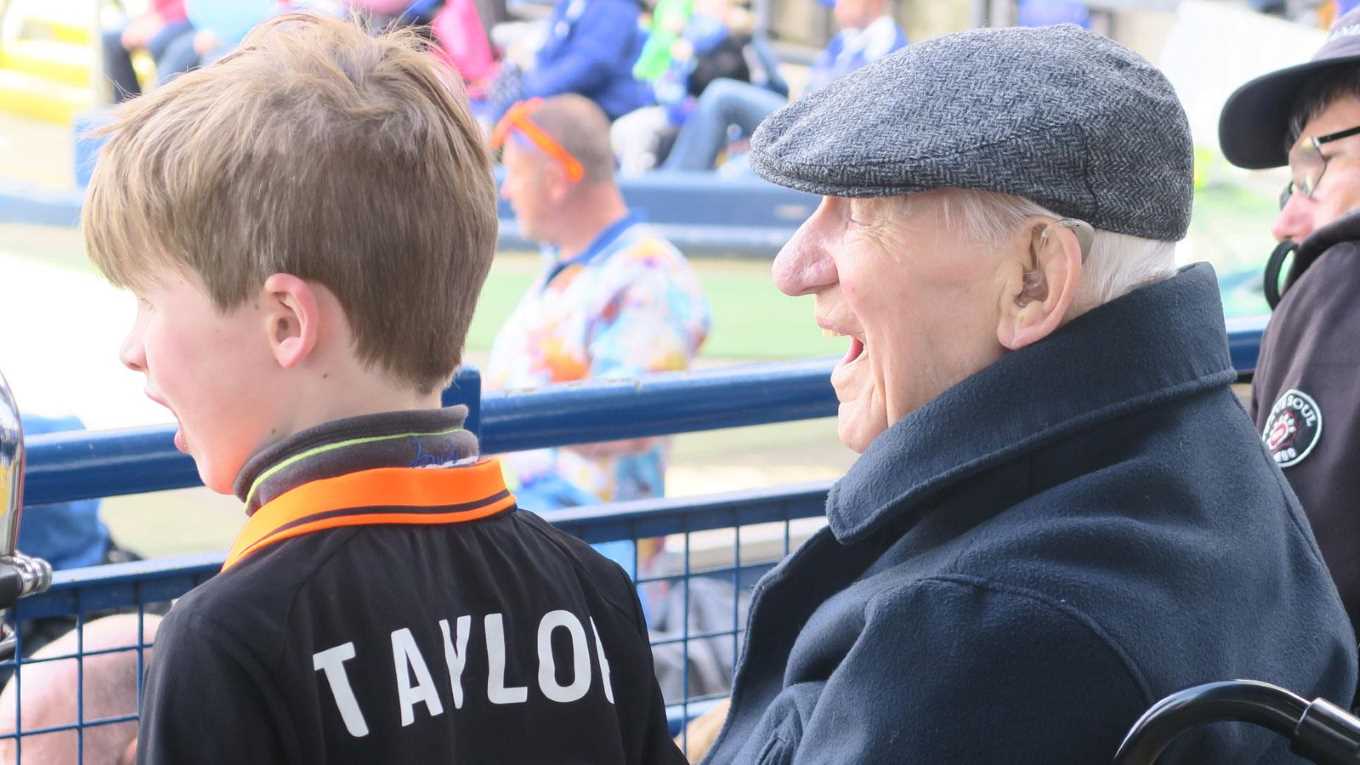 Aos 103 anos, este torcedor do Sheffield Wednesday n&atilde;o deixa de acompanhar seu clube de cora&ccedil;&atilde;o