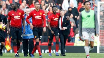 Com crise de lesões, United segura o 0 a 0 e sai mais feliz de Old Trafford