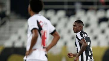 Com um tempo para cada lado, Vasco e Botafogo ficam no 1 x 1