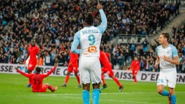 Balotelli: “Tive torcedores fanáticos em todos lugares, mas os de Marseille eram os mais apaixonados”