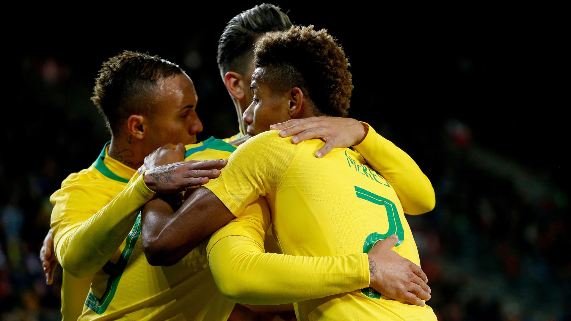 Vit&oacute;ria sobre a Tch&eacute;quia serviu para Brasil encontrar op&ccedil;&otilde;es, com bons sinais de Arthur, Neres e &Eacute;verton