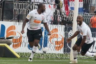 Carille e Sampaoli voltam a travar duelo tático e Corinthians sai em vantagem contra o Santos na semifinal do Paulistão