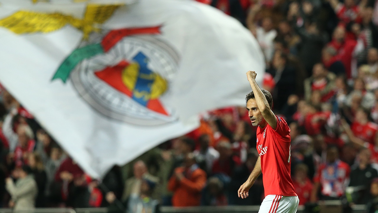 A participa&ccedil;&atilde;o decisiva de Jonas contra o Dinamo Zagreb mant&eacute;m o sonho europeu do Benfica