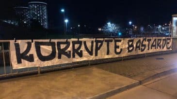 Torcedores x Federação: Seleção da Alemanha é recebida com protestos contra a DFB em Wolfsburg