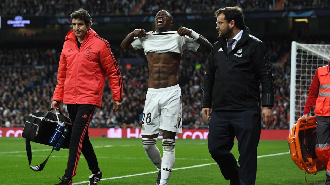M&aacute; not&iacute;cia para o Real Madrid: Vin&iacute;cius J&uacute;nior rompe ligamentos do tornozelo e deve parar por dois meses