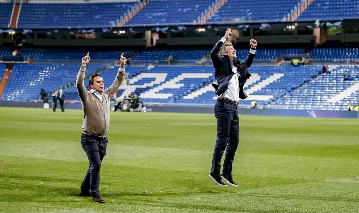 Overmars: &ldquo;Van der Sar e eu gritamos de alegria no terceiro gol, acho que Florentino n&atilde;o gostou da gente&rdquo;