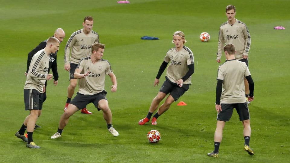 &ldquo;Seus sonhos s&atilde;o agora&hellip;&rdquo;: Ajax preparou um baita v&iacute;deo antes do jogo crucial na Champions