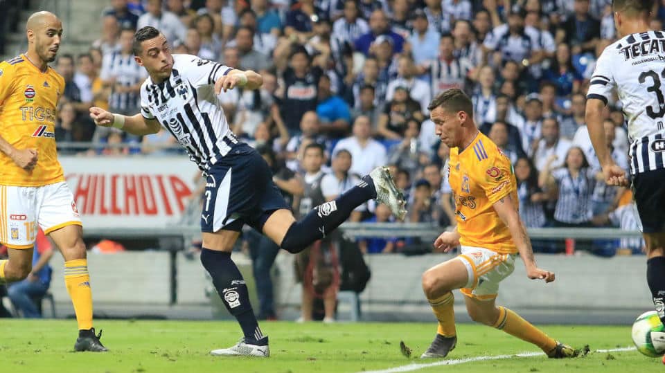 Rogelio Funes Mori foi cruel, com um gol marrento de calcanhar justo no cl&aacute;ssico Monterrey x Tigres