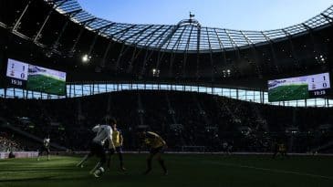 Veja como ficou o novo estádio do Tottenham que, finalmente, recebeu seu primeiro jogo