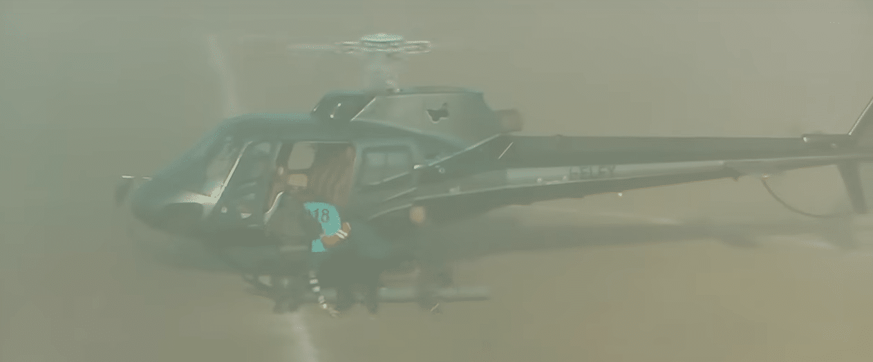 Jogador encenou o pr&oacute;prio sequestro durante um jogo para anunciar aposentadoria &ndash; com um helic&oacute;ptero
