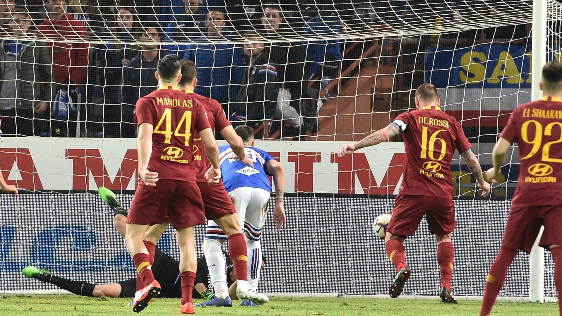 Roma parecia morta, mas j&aacute; est&aacute; a um ponto do Milan na acirrada briga por Champions League