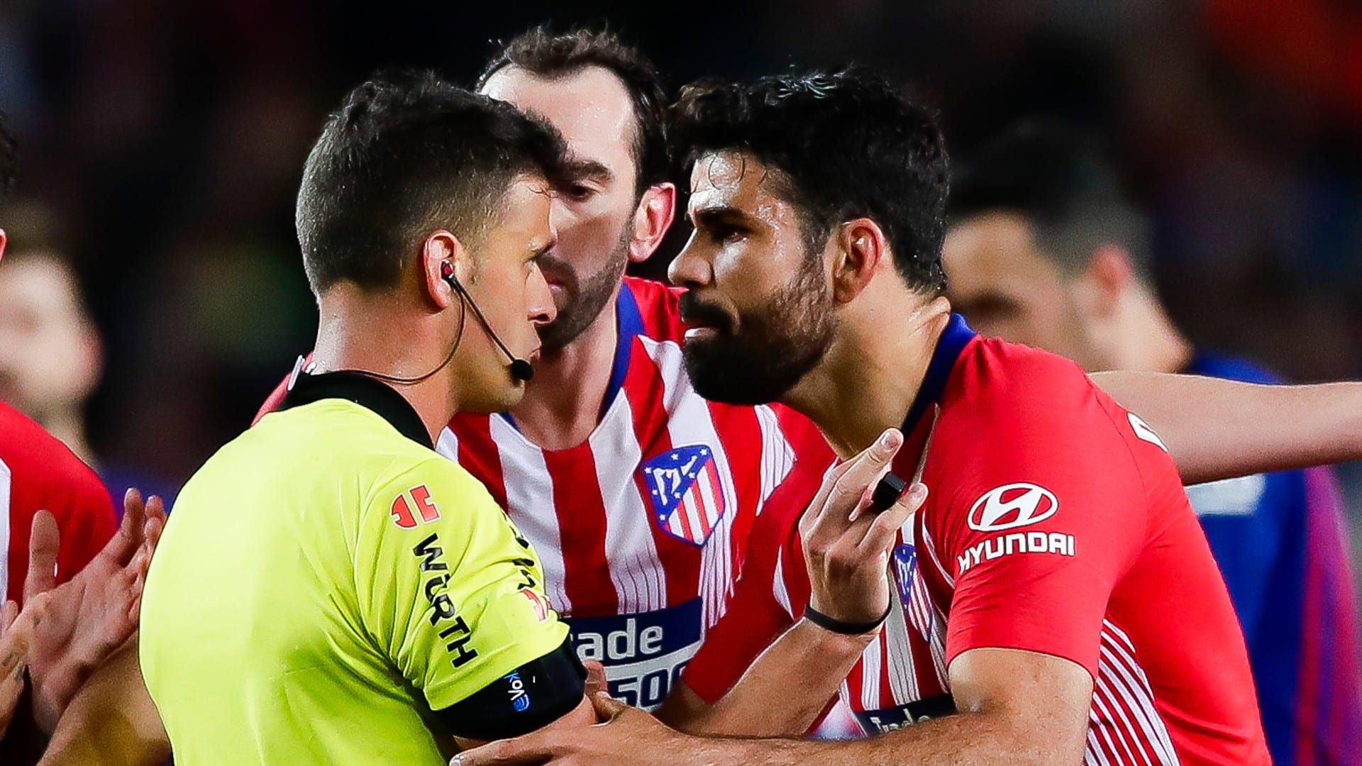 Gancho de oito jogos a Diego Costa &eacute; pesado, mas j&aacute; passou da hora do atacante rever atitudes