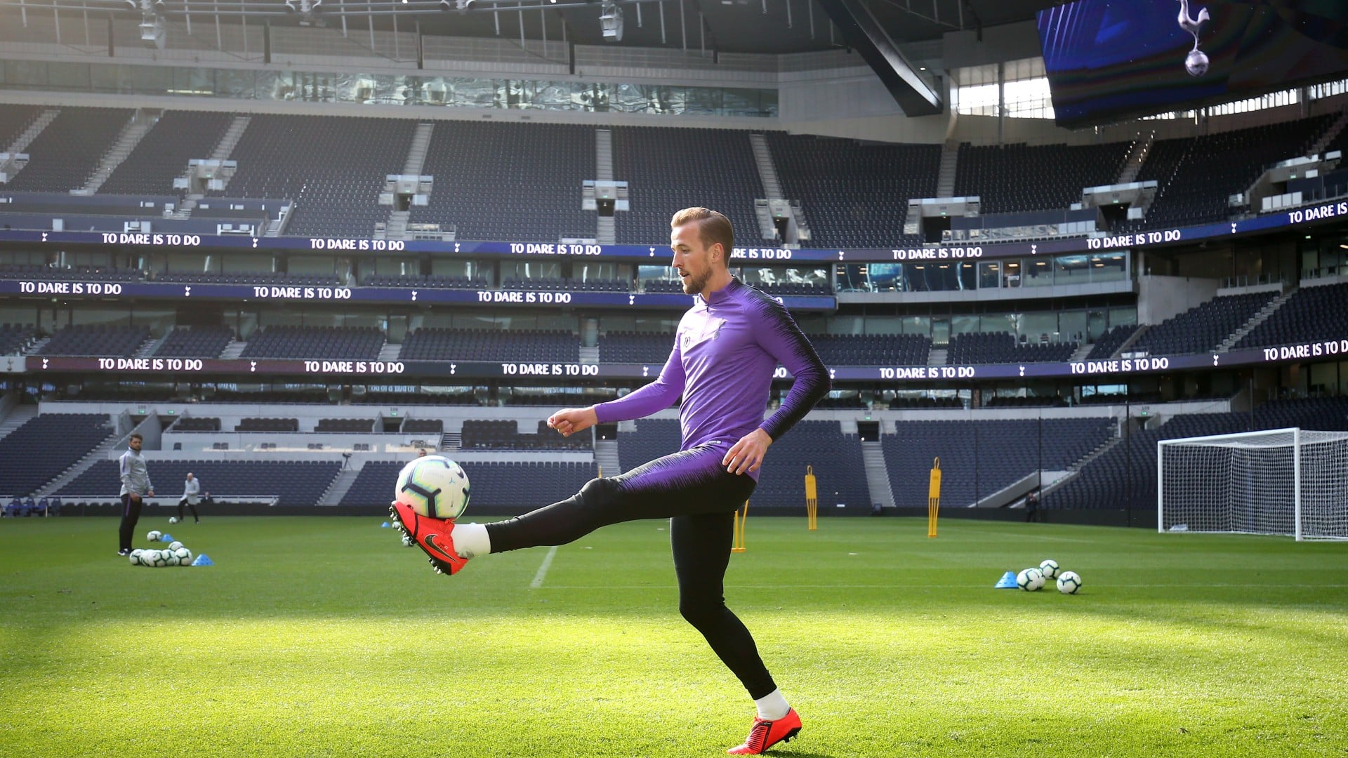 Kane sobre est&aacute;dio novo: &ldquo;Temos que transform&aacute;-lo em um est&aacute;dio hist&oacute;rico e ganhar t&iacute;tulos&rdquo;