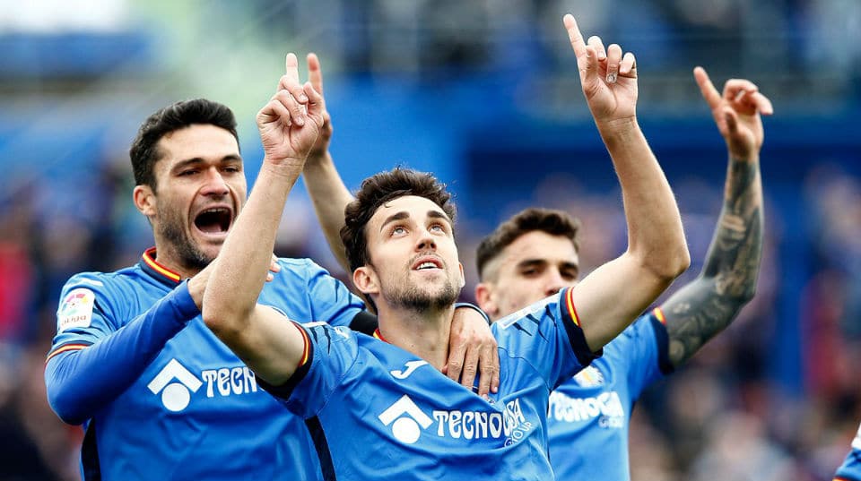 O Getafe reivindica seu sonho rumo &agrave; Champions, com uma sonora vit&oacute;ria no confronto direto com o Sevilla