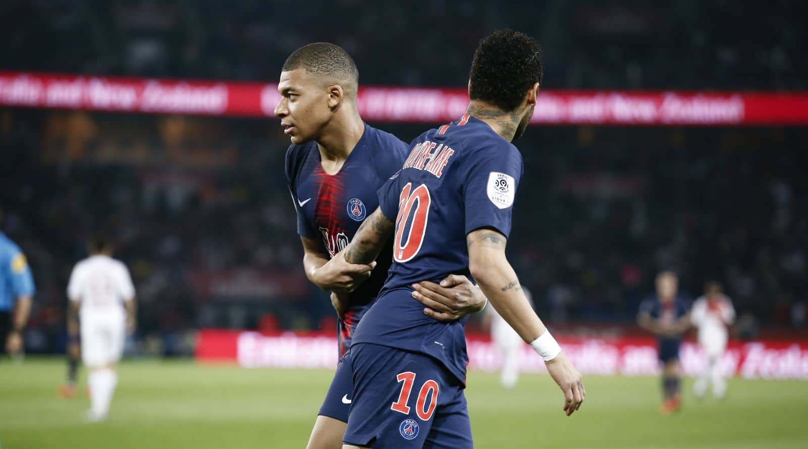 O PSG sacramentou o t&iacute;tulo com um solo de Mbapp&eacute;, a principal estrela desta campanha