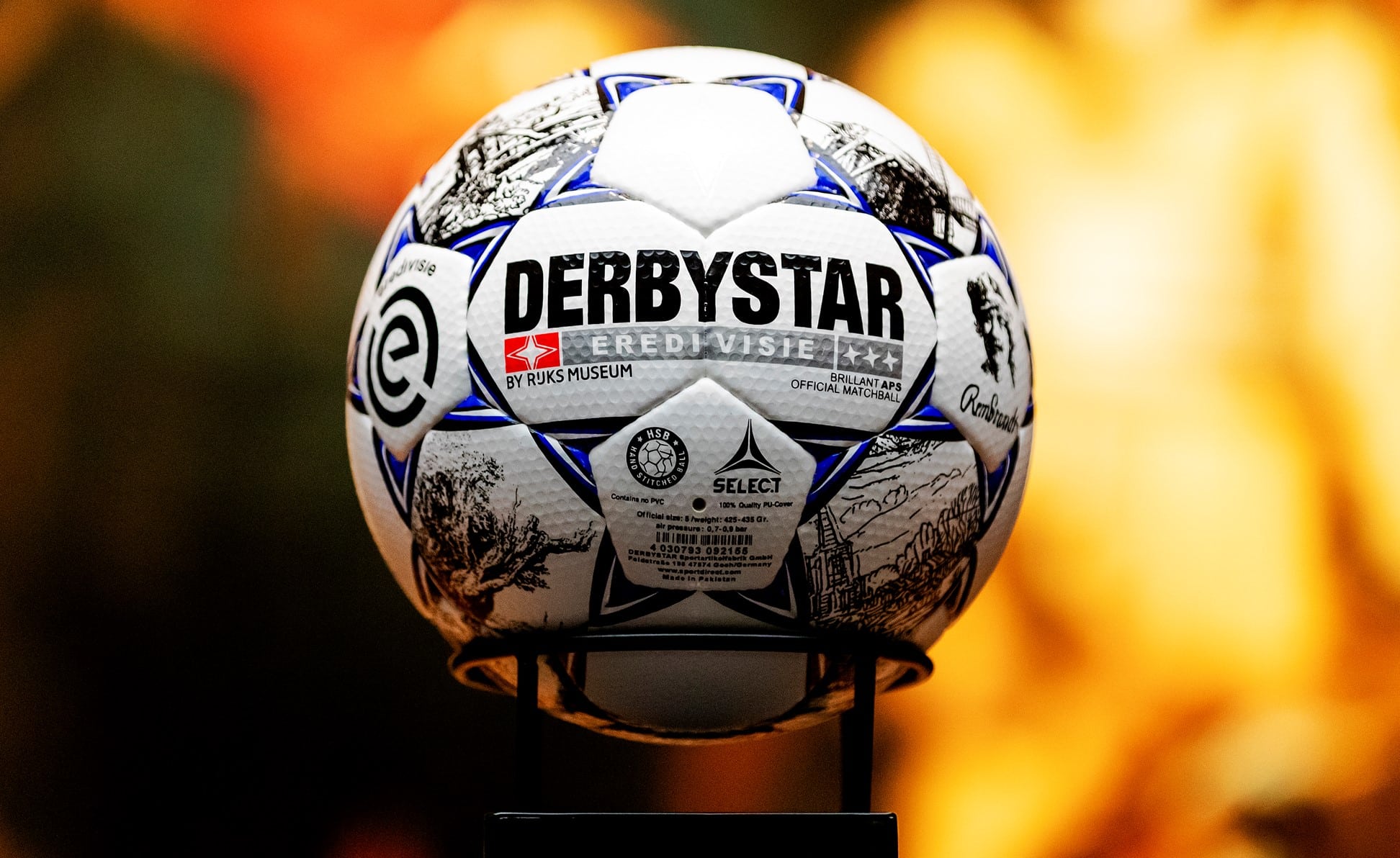 Futebol-arte: O Campeonato Holand&ecirc;s usar&aacute; uma bola decorada com a obra de Rembrandt