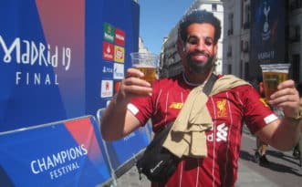 Torcedores chegam a Madri para a final: fanático do Liverpool paga £ 2,5 mil pelo ingresso