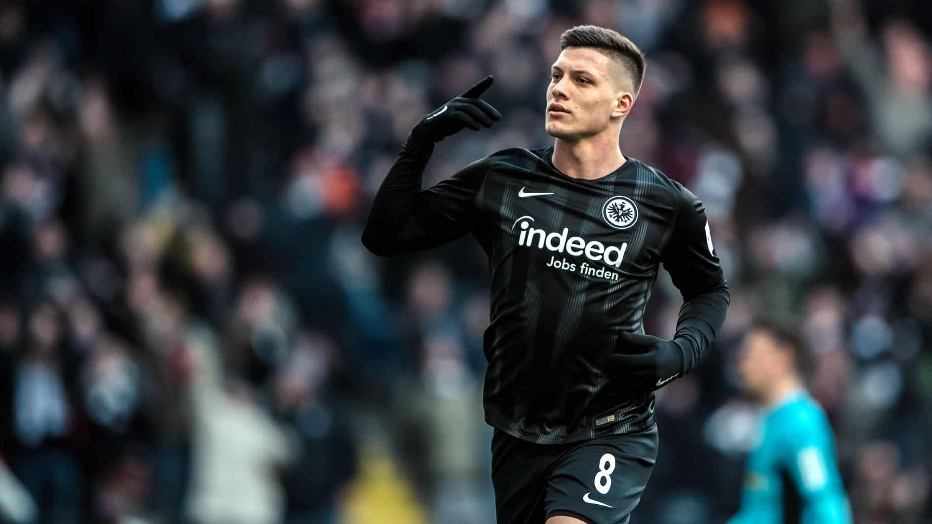Apontado como futuro melhor da Europa, Luka Jovic come&ccedil;a a realizar previs&atilde;o no Eintracht Frankfurt