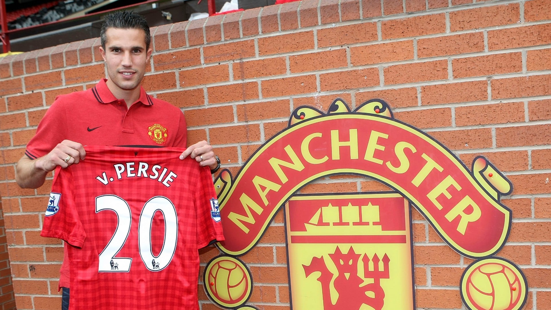 Van Persie, ex-Manchester United, pede tempo a Solskjaer: &ldquo;&Eacute; uma combina&ccedil;&atilde;o perfeita&rdquo;