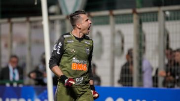 As defesas de Victor no Horto acalentaram os corações atleticanos na noite de Sul-Americana