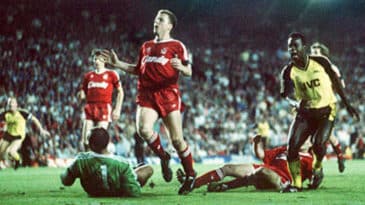 [It’s A Goal] Os 30 anos de um épico: o título inglês agônico do Arsenal em Anfield