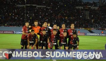 Dez mil torcedores do Colón provocaram uma verdadeira invasão no Estádio Centenario