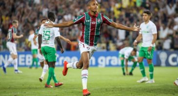 Entre o surreal e o fenomenal, João Pedro personificou um Fluminense destrutivo na Sul-Americana