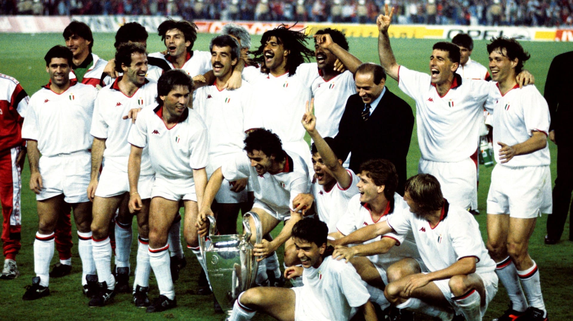 A antologia de um esquadr&atilde;o: O Milan que venceu a Champions 1988/89 e transformou o futebol