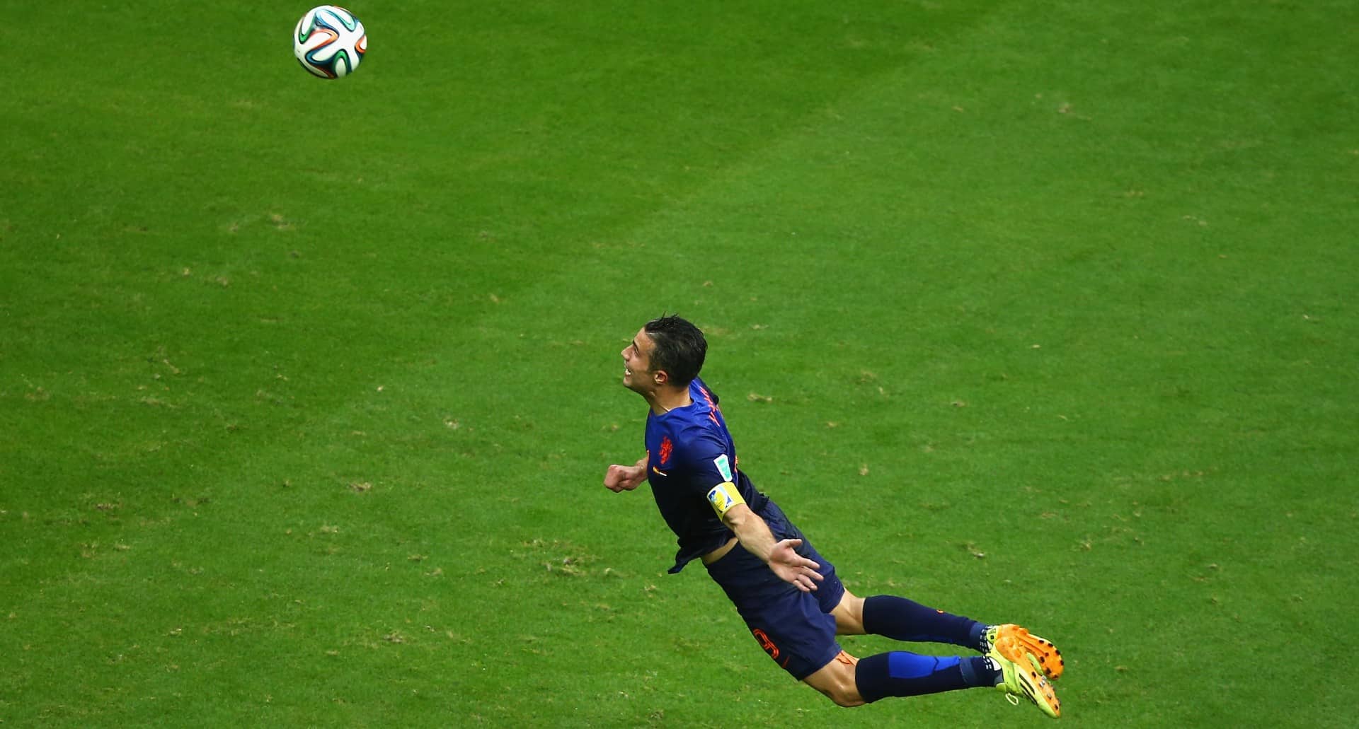 Uma sele&ccedil;&atilde;o especial de 25 gols que apresentam a excel&ecirc;ncia de Van Persie na arte das finaliza&ccedil;&otilde;es