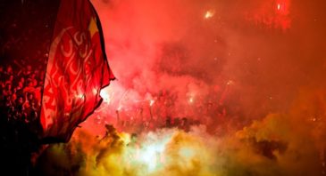 A torcida do Wydad Casablanca criou uma atmosfera inebriante na final da Champions Africana
