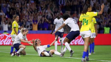 Brasil teve garra, fez jogo de igual para igual, mas caiu diante da força da França na prorrogação