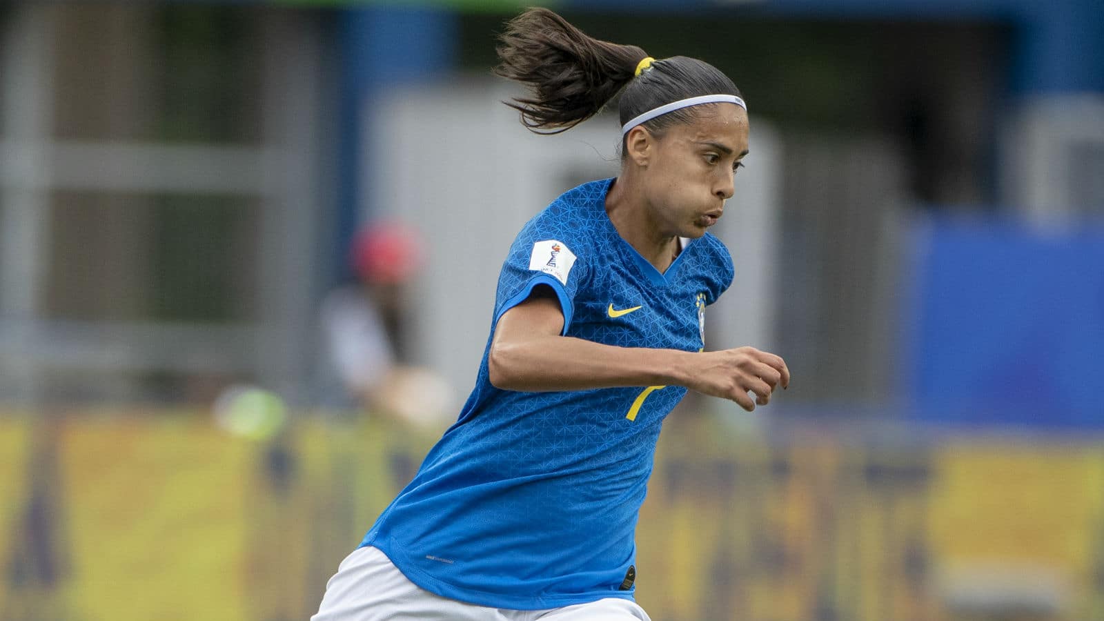Les&atilde;o tira Andressa Alves da Copa e coloca em xeque prepara&ccedil;&atilde;o f&iacute;sica do Brasil