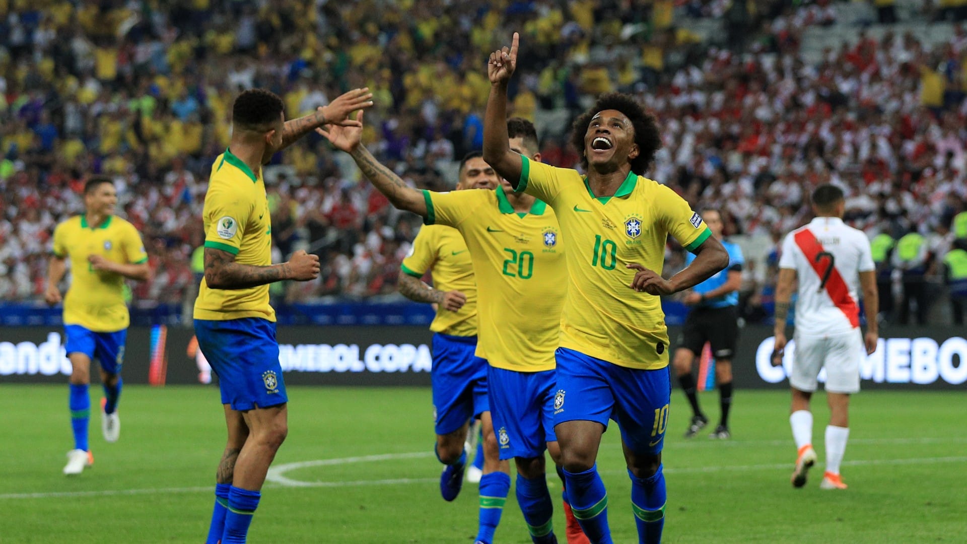 Ambiente favor&aacute;vel em Itaquera tem motivo: &ldquo;O torcedor brasileiro quer ver espet&aacute;culo&rdquo;