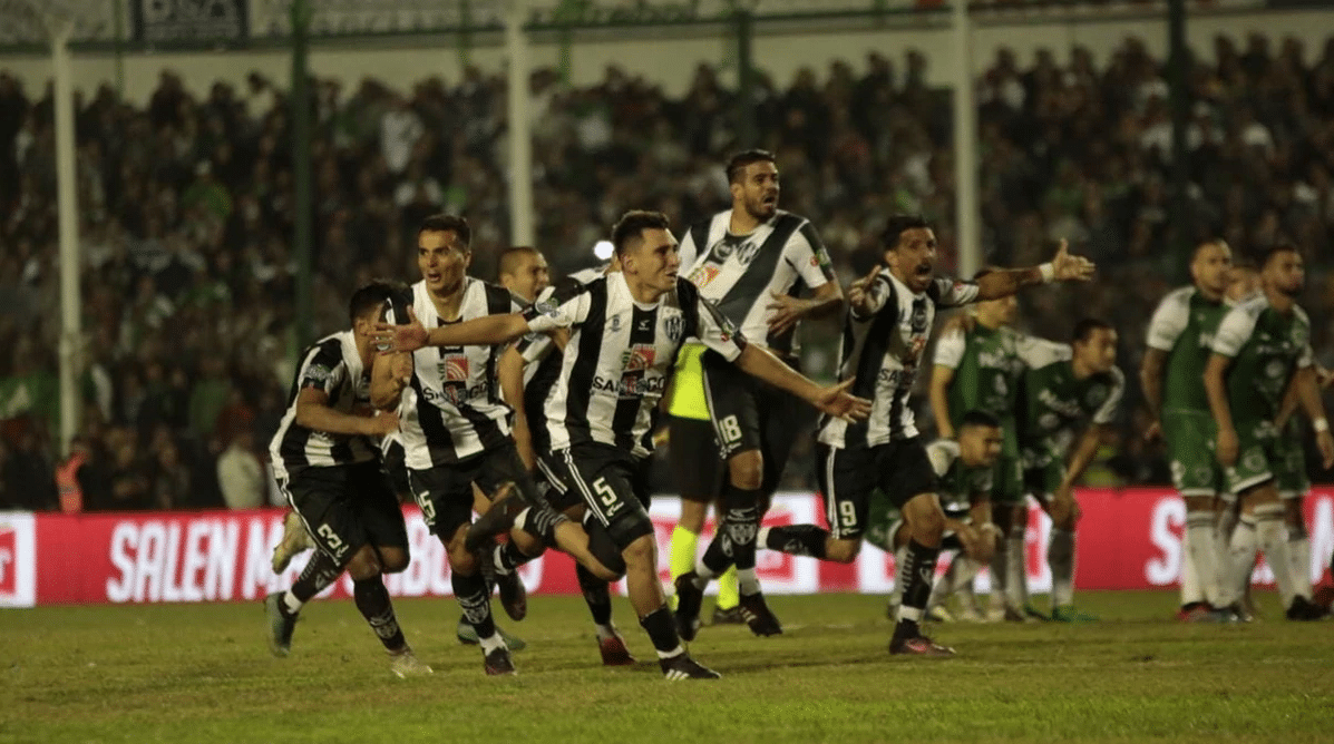 De volta &agrave; primeira divis&atilde;o argentina ap&oacute;s 48 anos, o Central C&oacute;rdoba viveu uma emo&ccedil;&atilde;o sem tamanho