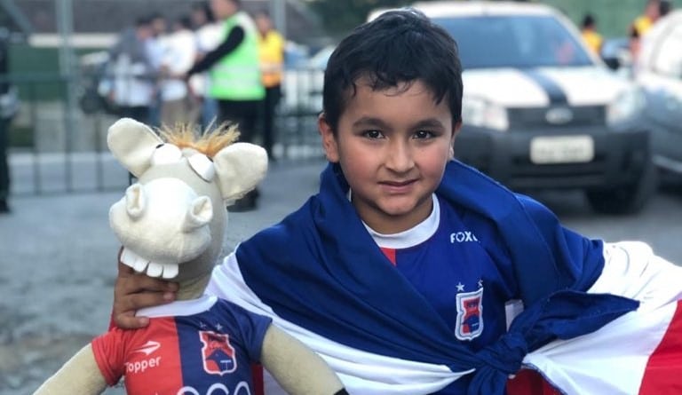 O Paran&aacute; ofereceu uma grande recep&ccedil;&atilde;o a este garoto que viajou mil km para ver o clube