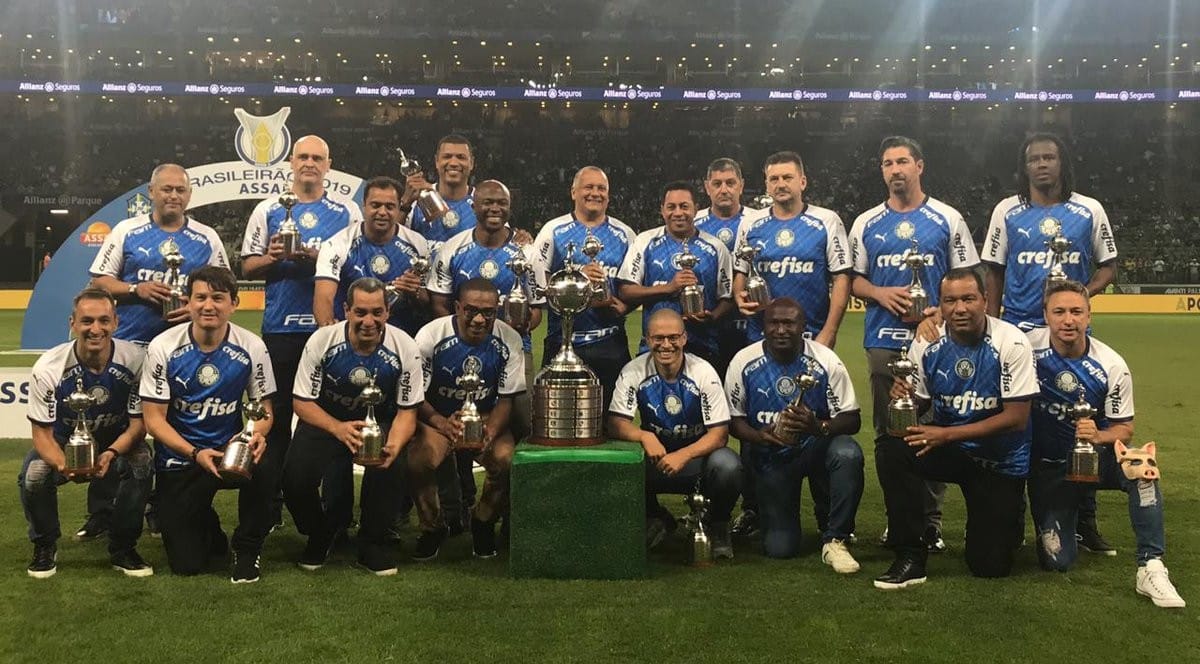 Vinte anos depois, o Palmeiras realizou um belo tributo aos seus campe&otilde;es da Libertadores