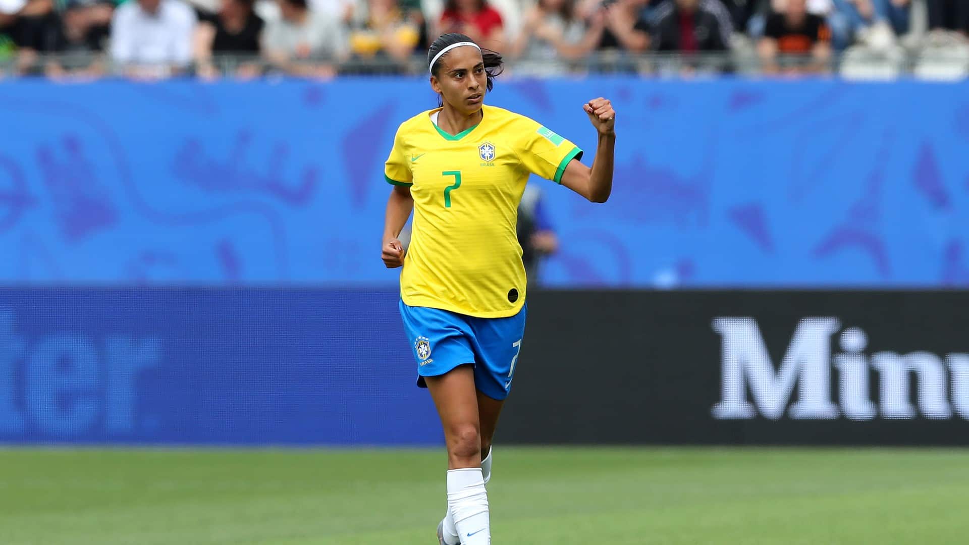 Andressa Alves tem novo destino: ser&aacute; a primeira brasileira a defender a Roma