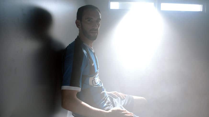 Godín, anunciado pela Inter: “Trataremos de devolver o clube às vitórias e títulos”
