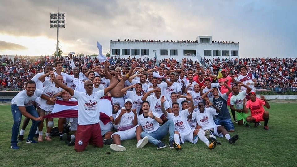 Focado na base e com apoio de empres&aacute;rios, Jacuipense conquistou acesso in&eacute;dito &agrave; S&eacute;rie C