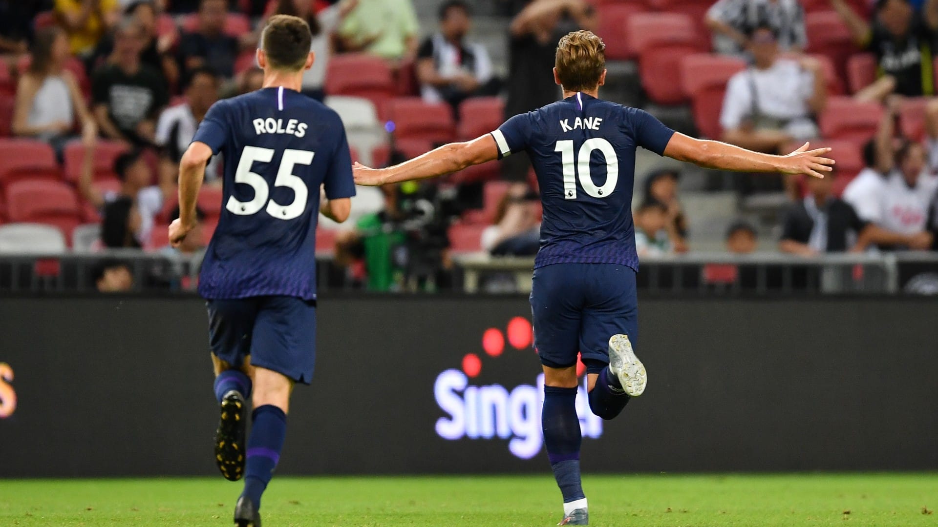 O gola&ccedil;o de Kane do meio-campo &eacute; daqueles de ver e rever v&aacute;rias vezes