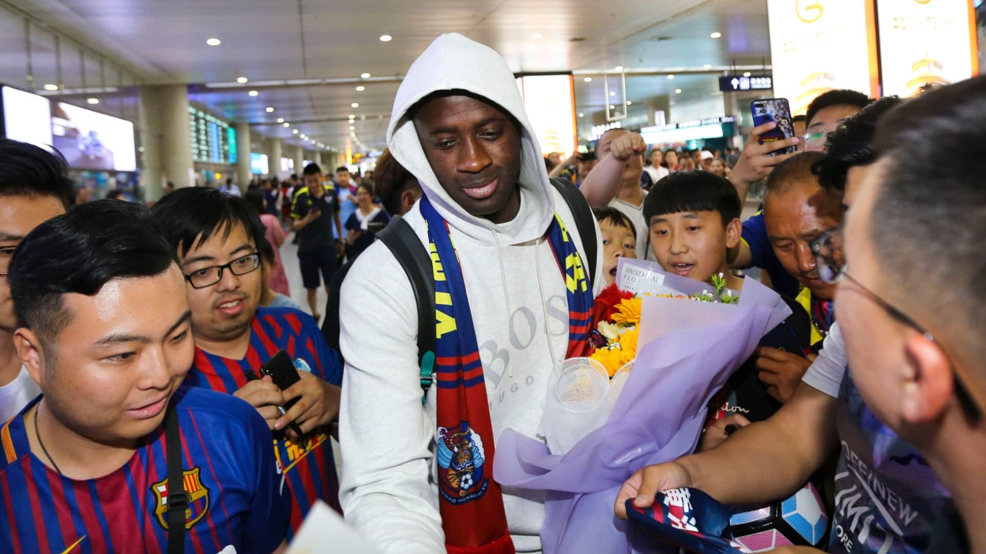 Nada de aposentadoria: aos 36 anos, Yayá Touré vai para a segunda divisão da China