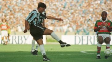 No dia de Grêmio x Libertad, um pouco da maestria de Arce com a camisa tricolor