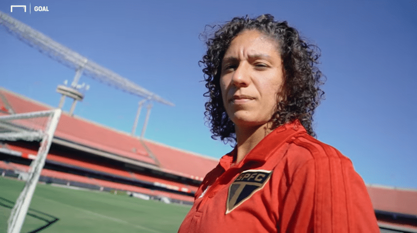 Um mini-document&aacute;rio sobre as ra&iacute;zes e os desafios do futebol feminino no Brasil