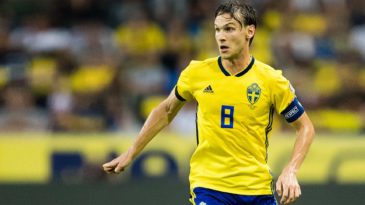 Ekdal, da seleção sueca, pede que jogadores criem ambiente seguro aos homossexuais no futebol