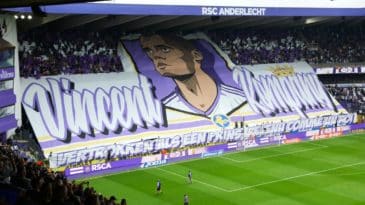 A homenagem da torcida do Anderlecht a Kompany foi bonita, mas não impediu derrota em sua estreia como jogador-treinador no Belgão