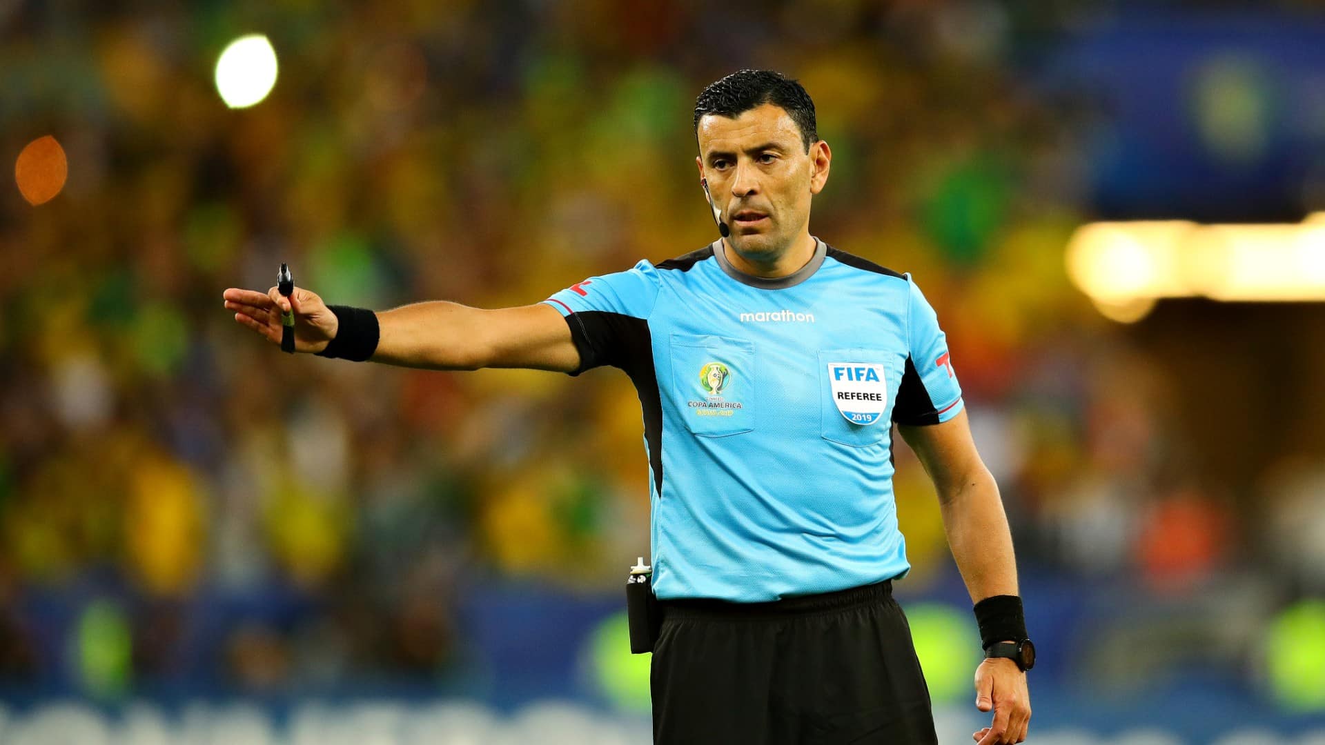 A Copa América manteve a arbitragem como uma constante: foi sempre horrorosa