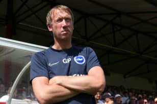 Graham Potter, do Brighton: “Falamos sobre volta do futebol enquanto quase 20 mil pessoas estão morrendo”